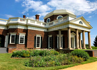 Monticello with flowers in front